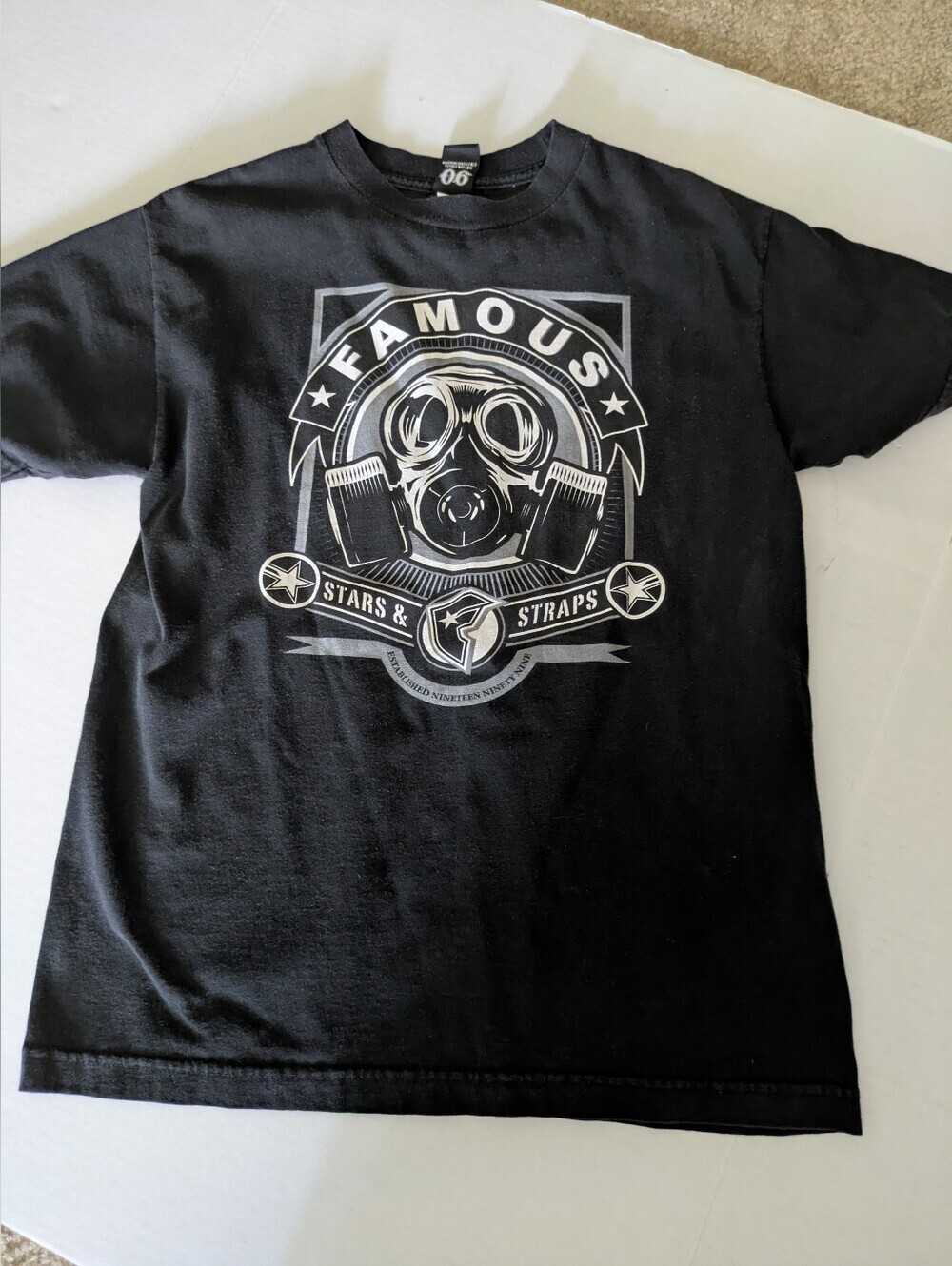 Famous Brand Mens T Shirt Size Medium